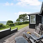 Romantic Seaside With Panoramic Views Just 20 Meters From The