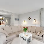 Romantic Seaside With Panoramic Views Just 20 Meters From The Σπίτι διακοπών Ebeltoft