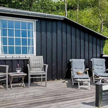 Romantic Seaside With Panoramic Views Just 20 Meters From The * Ebeltoft