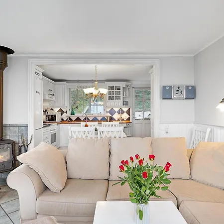 Romantic Seaside With Panoramic Views Just 20 Meters From The